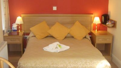 Glen Mona Guest House